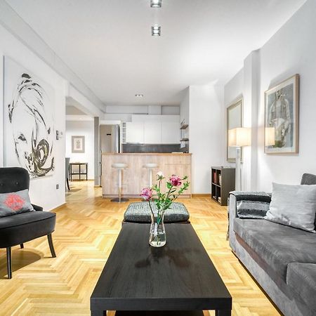 Delightful Stylish Two Bedroom Condo In Hip Area Of Central Atenas Exterior foto