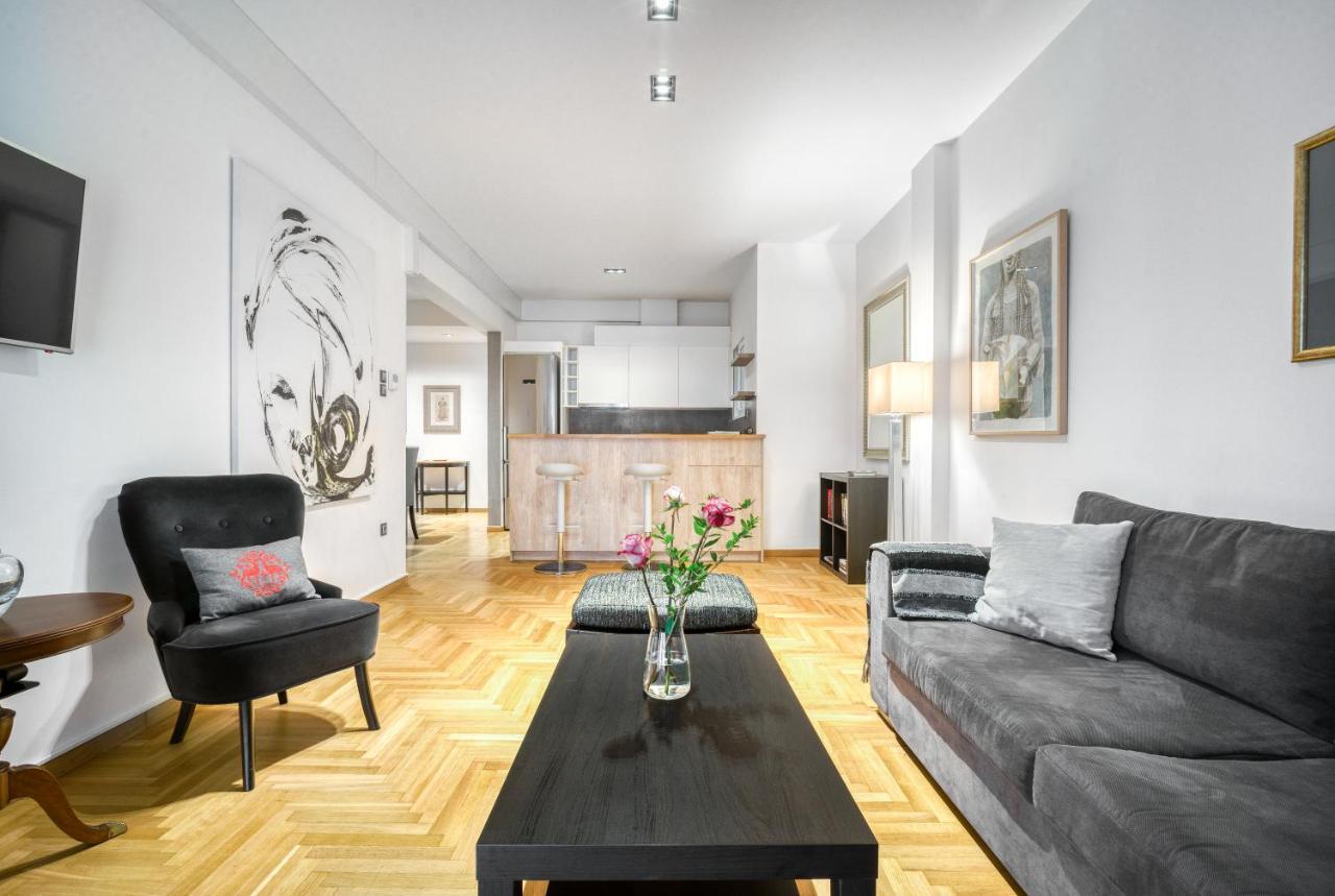 Delightful Stylish Two Bedroom Condo In Hip Area Of Central Atenas Exterior foto